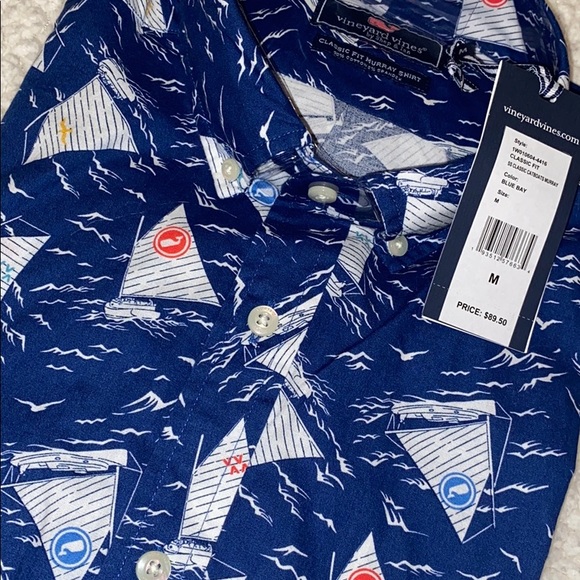 Button up Vineyard vines t-shirt - Picture 3 of 3